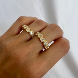 Heart Bezel Band Ring