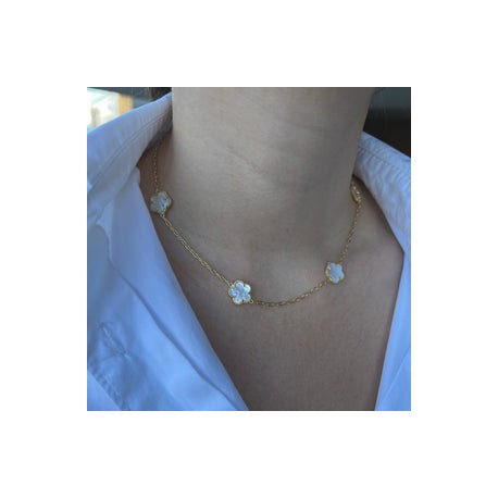 Gold White Clove Short Necklace