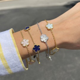 Three Clover Mother of Pearl Bracelet
